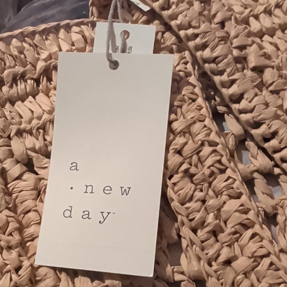 Woven Straw Tote Bag - Natural - Picture 3 of 6